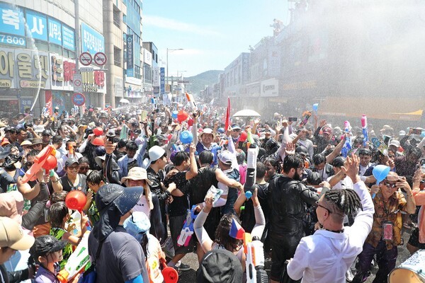 물축제 , 살수대첩 퍼래이드
